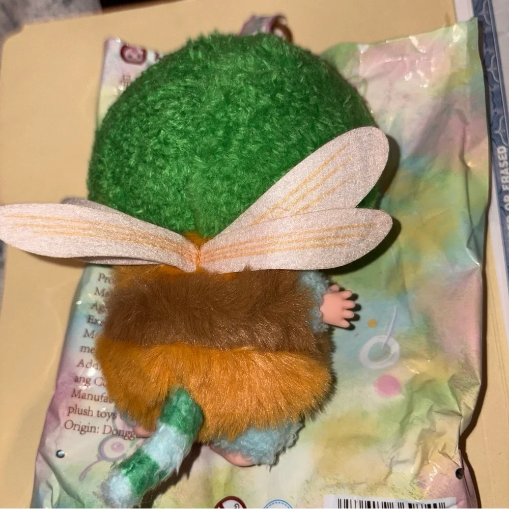 Confirmed baby three V1‎ elves with bag and card
